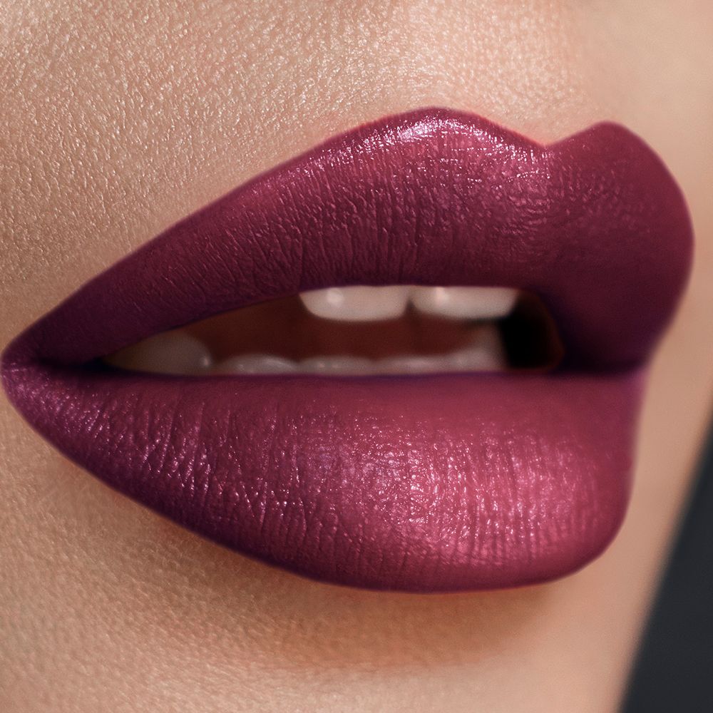 1001_2_2_2 Iconic Lips Silk - Silk Tyrian Red