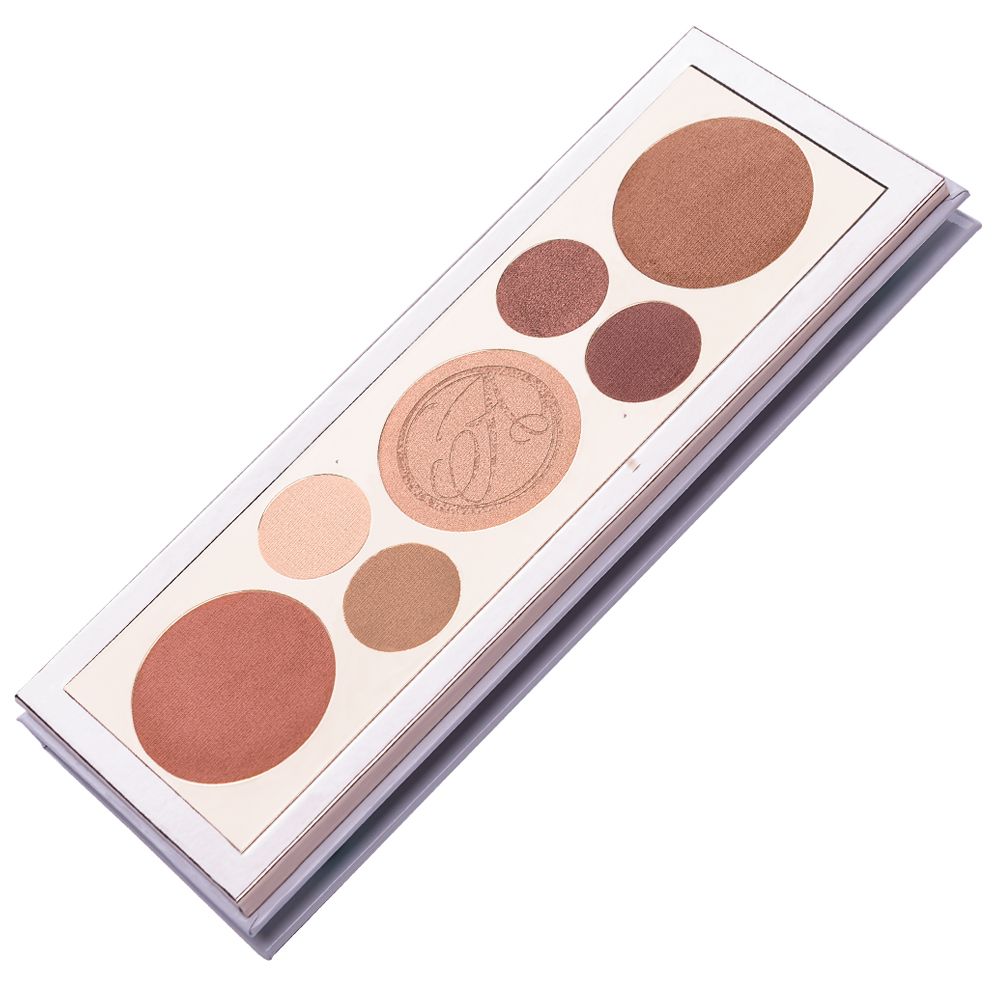 1103_1_1 Pudderpaletten inneholder blush, highlighter, bronzer og fire øyenskygger.