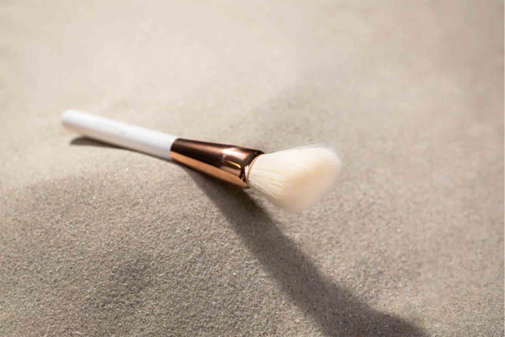 Cheekandcontour-brush (børste)