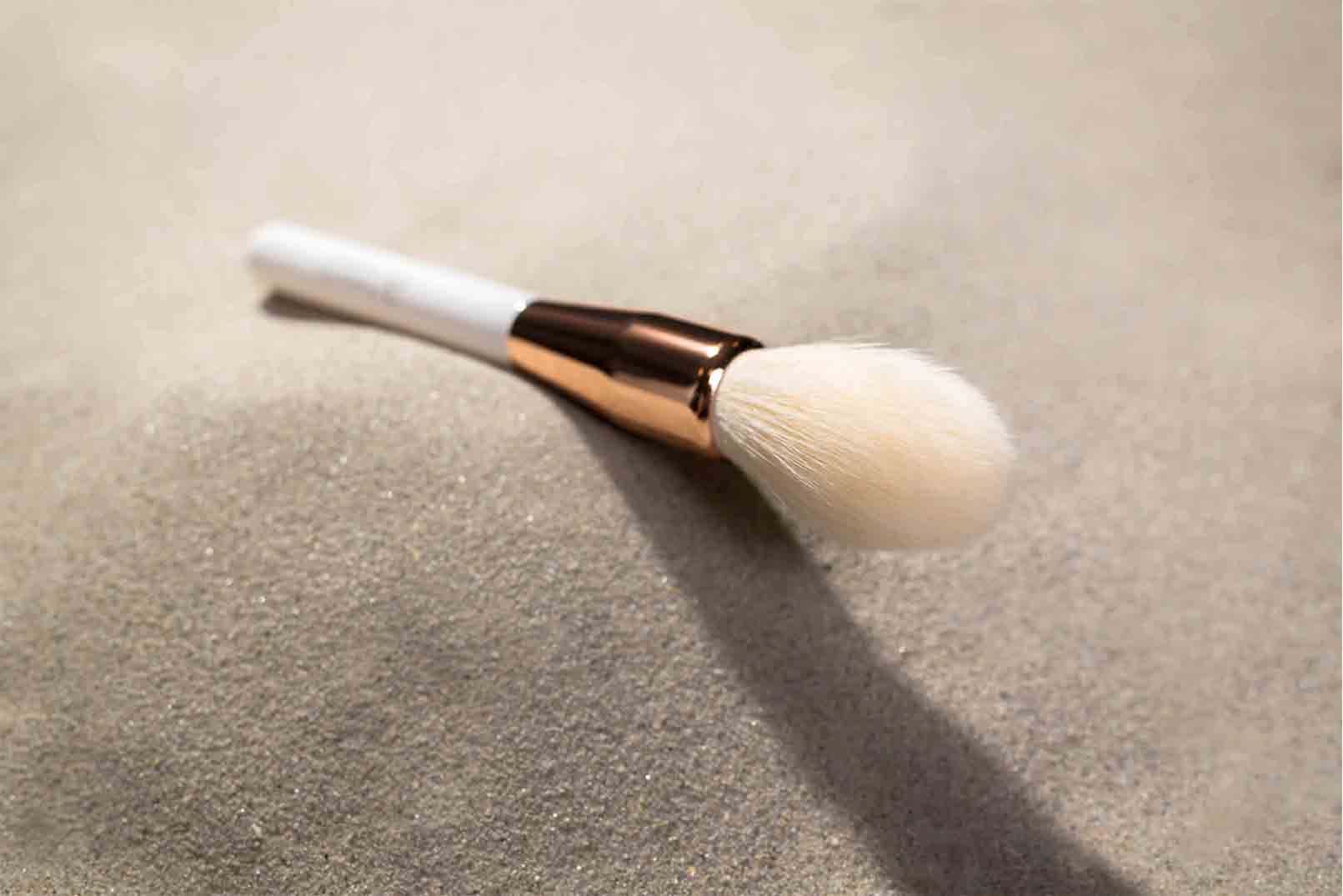 Amberly Powder Brush